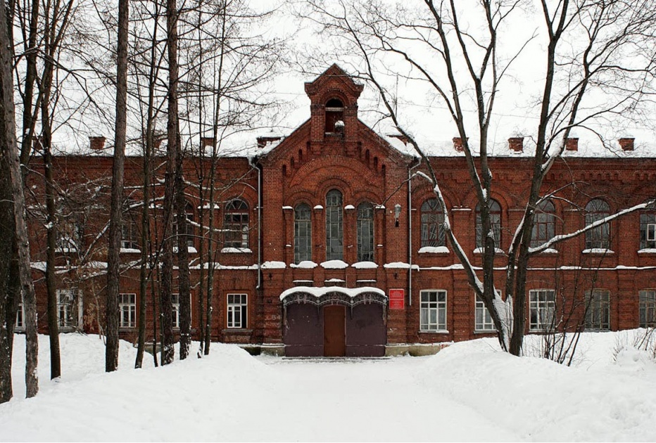 Богадельня. Богадельня Булычева Архангельск. Здание богадельни в Воткинске. Богадельня купца булычёва в Архангельске. Богадельня Жуковском богадельня.