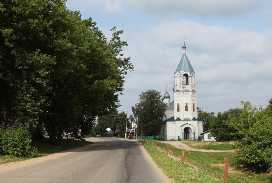 Тарутино. Храм села Тарутино. Село Тарутино Калужской. Село Тарутино Калужской области достопримечательности. Тарутино Украина.