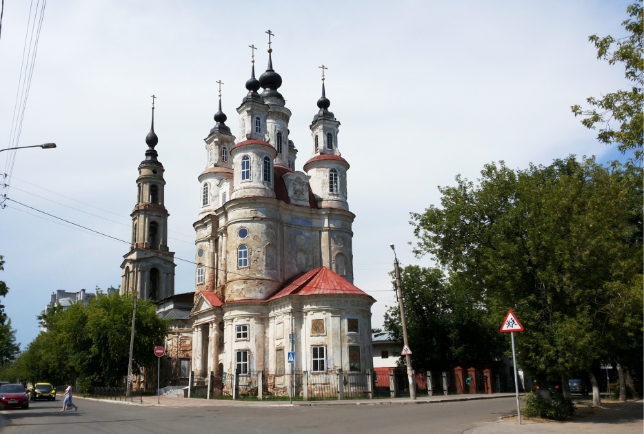 Canon калуга. Церковь Космы и Дамиана (Калуга). Храм Космы и Дамиана (Муром). Церковь Космы и Дамиана Калуга фото летом.