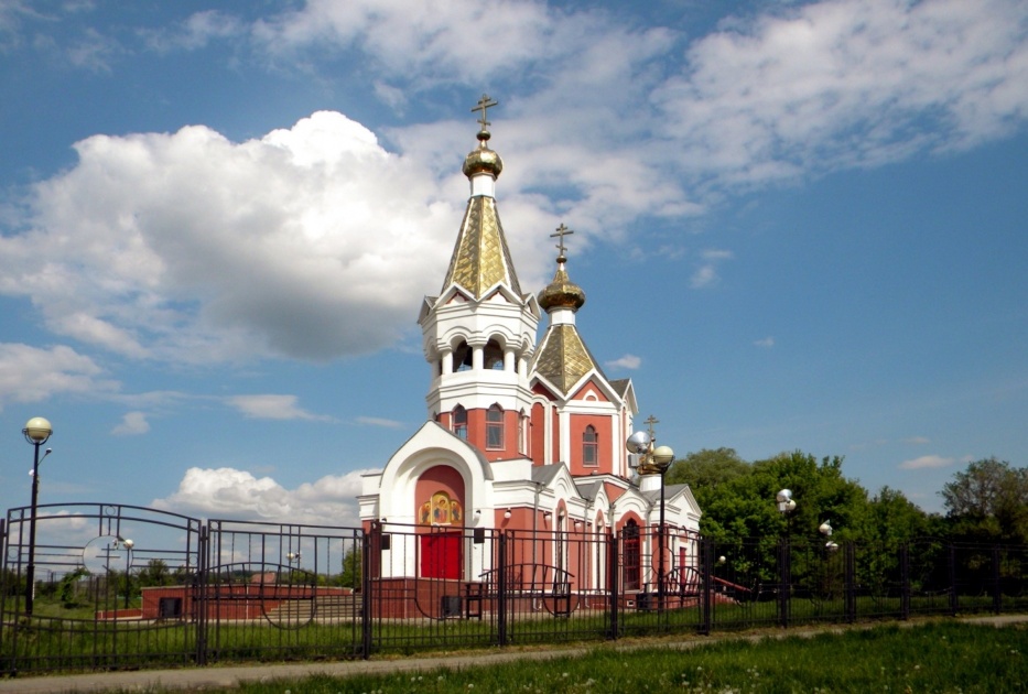 Храм великомученицы. Пгт Октябрьский Белгородская область население. Варваровка Алексеевский район Белгородская область администрация. Варваровка Алексеевский район Белгородская область школа. Варваровка Алексеевский район Белгородская область ферма.