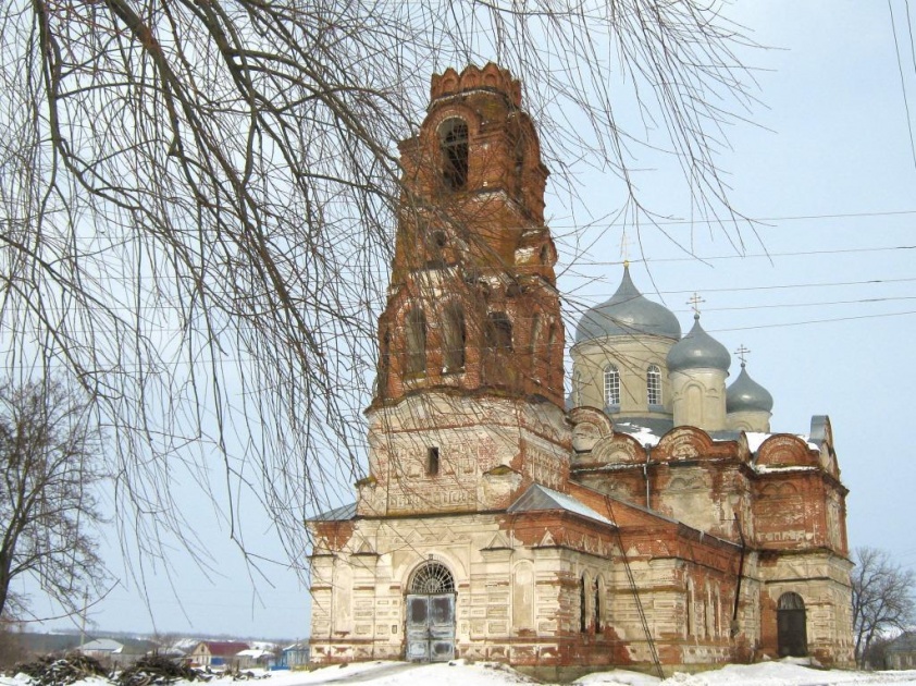 Карачан воронежская область. Церковь Михаила Архангела Карачан. Церковь Михаила Архангела 1897 г. с. средний Карачан. Воронежская область Грибановский район село верхний Карачан. Храм Михаила Архангела средний Карачан старые.