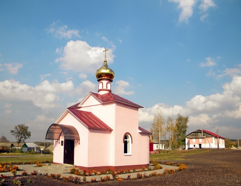 Погода в короче белгородской. Корочанский район храм Белгород. Село короткое Корочанского района Белгородской области. Храм плоское Корочанский район. Храма великомученика Димитрия Солунского Короча.