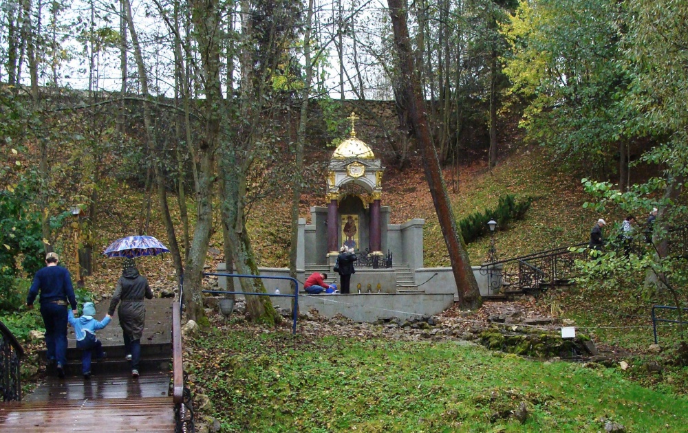 Осень в Царицыно Живоносный источник